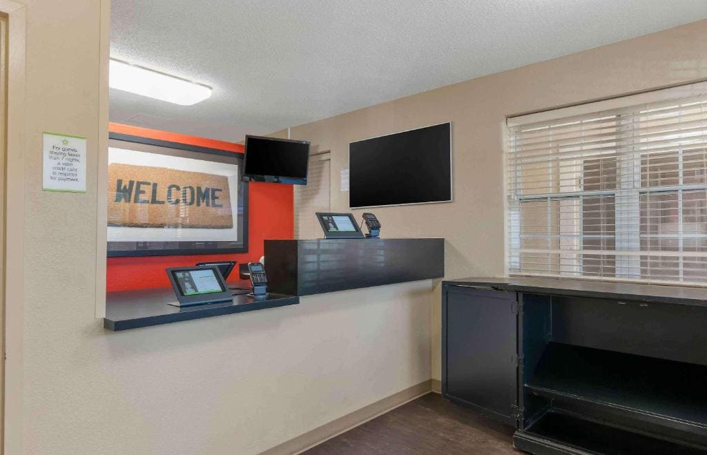 Extended Stay America Suites - Louisville - Dutchman - View 3