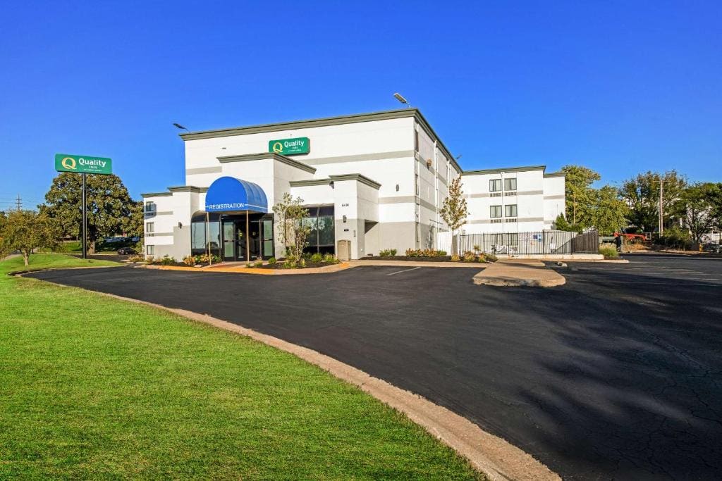 Quality Inn Merriam Kansas City - Main view