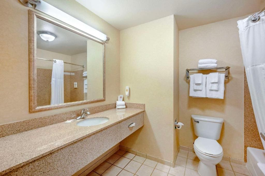 Comfort Inn & Suites Rawlins - View 3