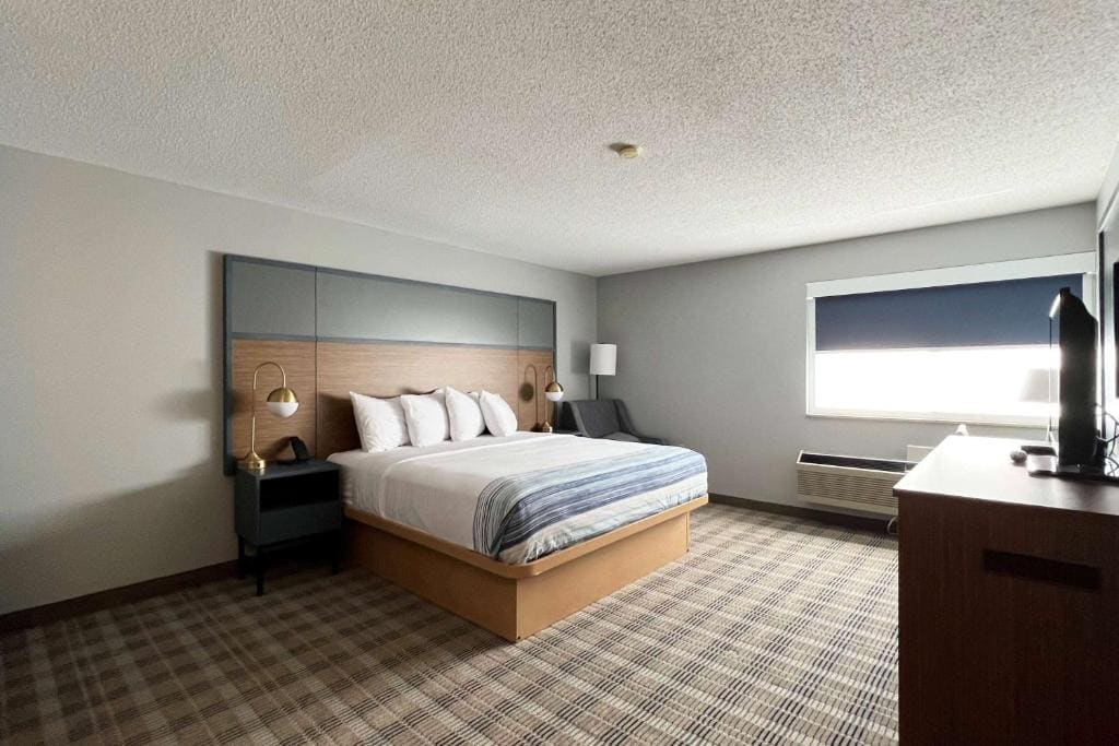 AmericInn by Wyndham Marshfield - View 2