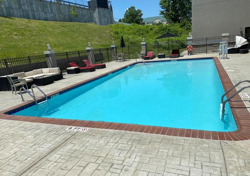 Quality Suites Nashville Airport - View 3