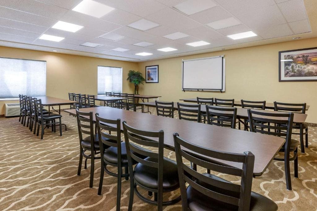 Comfort Inn & Suites Socorro - View 4
