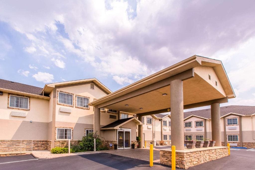 Quality Inn & Suites University - Main view