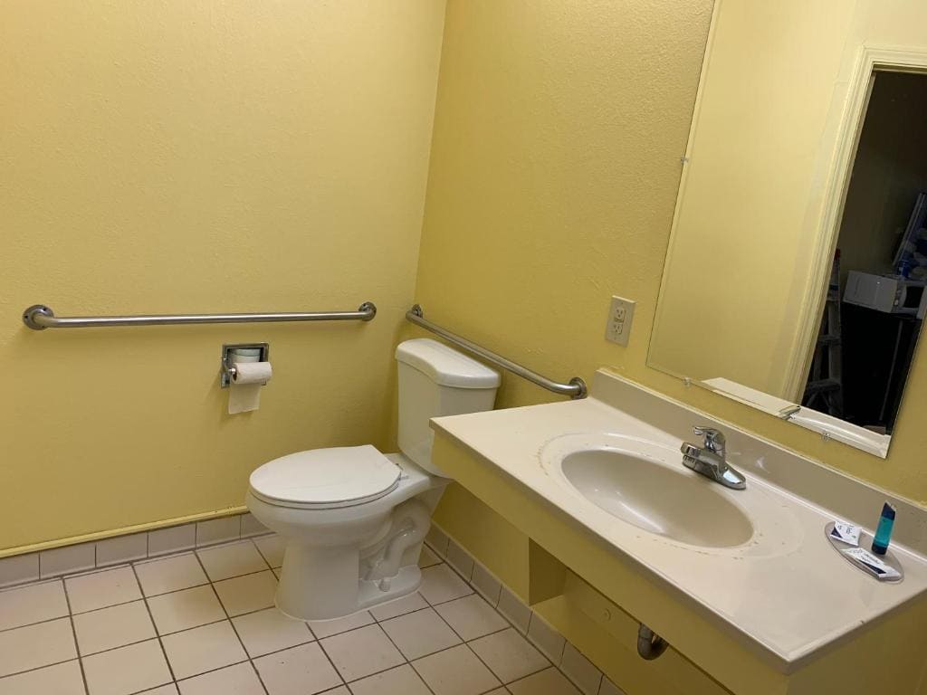Relax Inn & Suites - View 7
