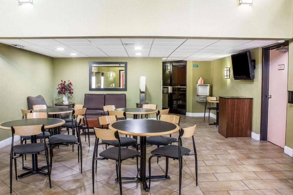 Quality Inn Selma - Smithfield - View 4