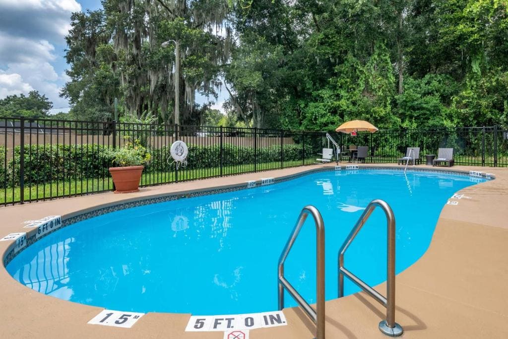 Comfort Inn & Suites DeLand - near University - View 4