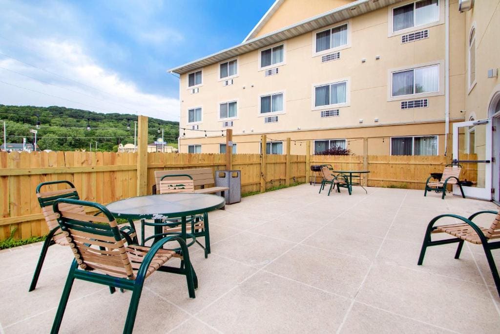 Comfort Suites Wisconsin Dells Area - View 4