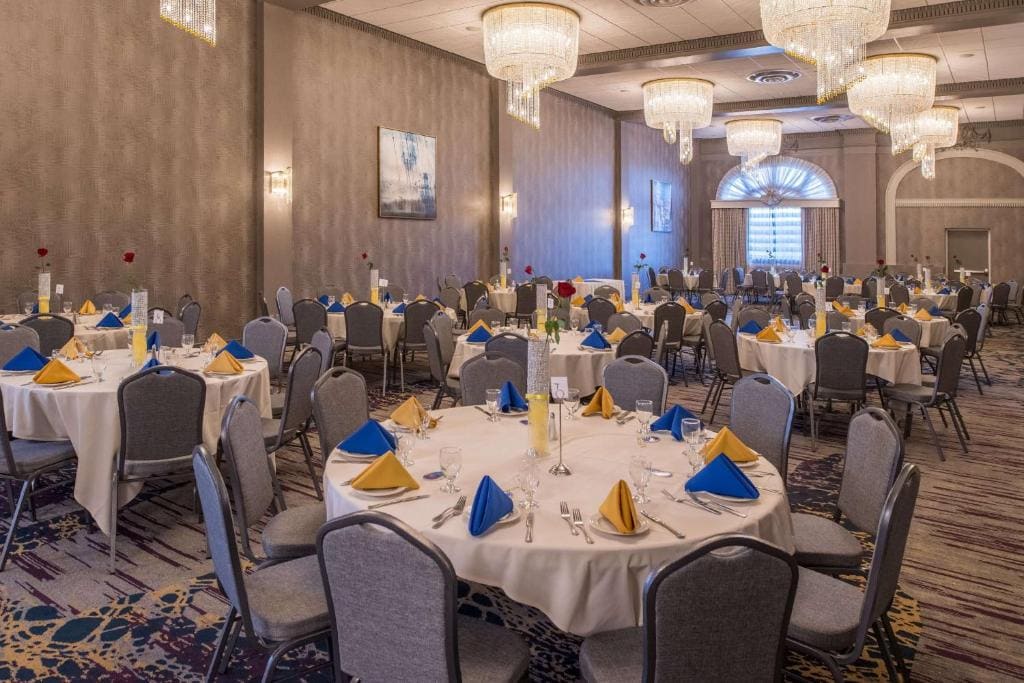 DoubleTree by Hilton Utica - Main view