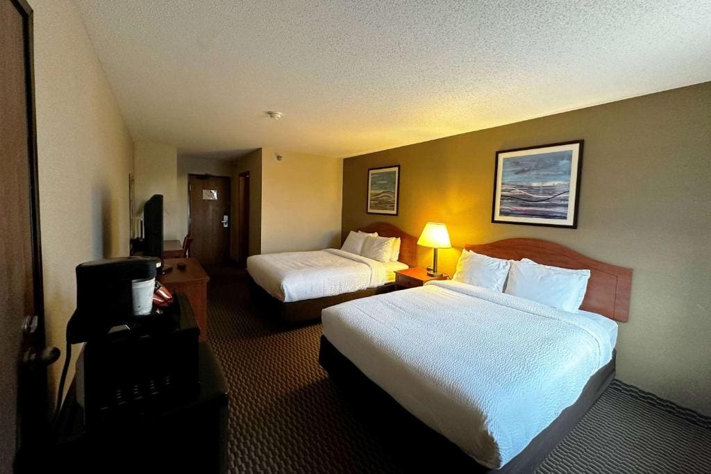Travelodge by Wyndham Rapid City - Black Hills - View 2