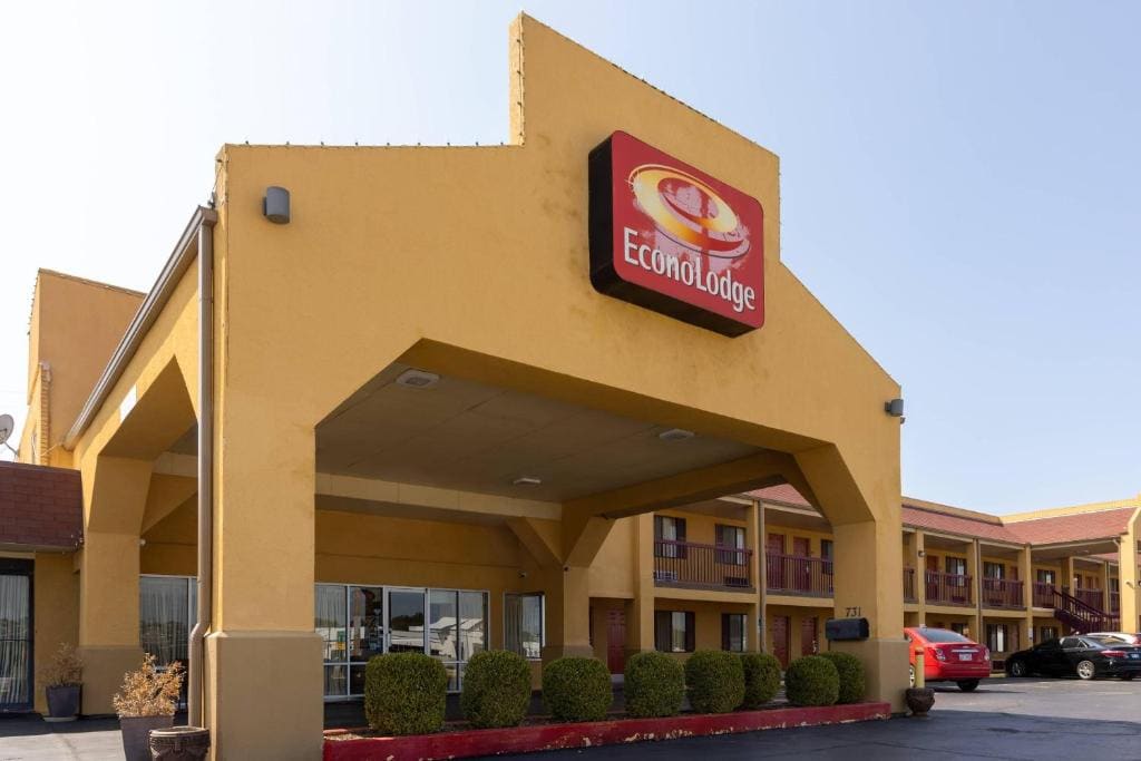 Econo Lodge McAlester - View 5