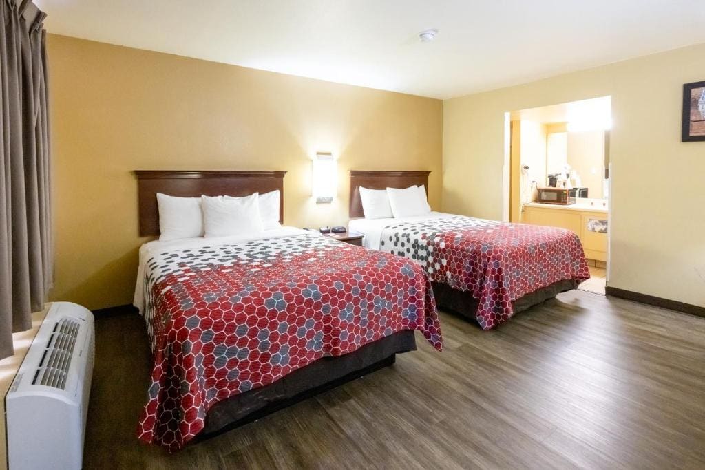 Econo Lodge McAlester - View 6