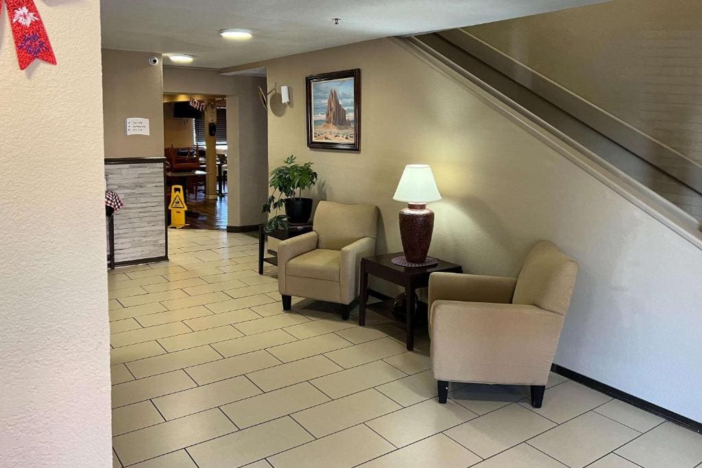 Quality Inn & Suites Farmington - View 4