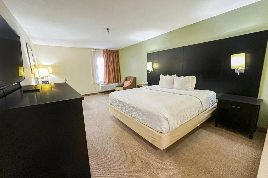 OYO Hotel Rome West GA - View 6
