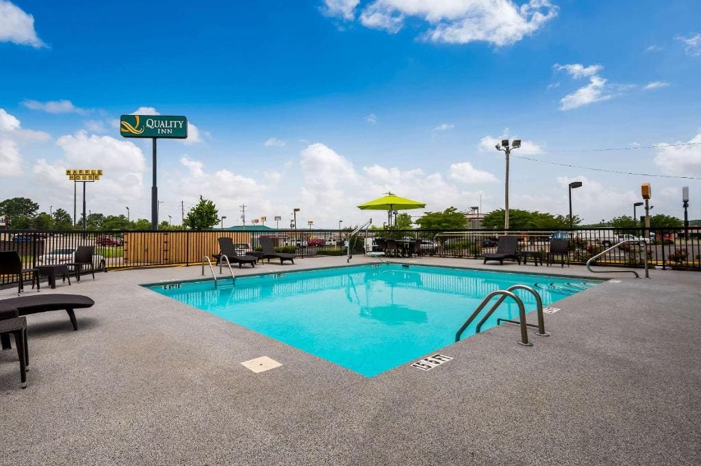 Quality Inn Cullman I-65 Exit 310 - View 4