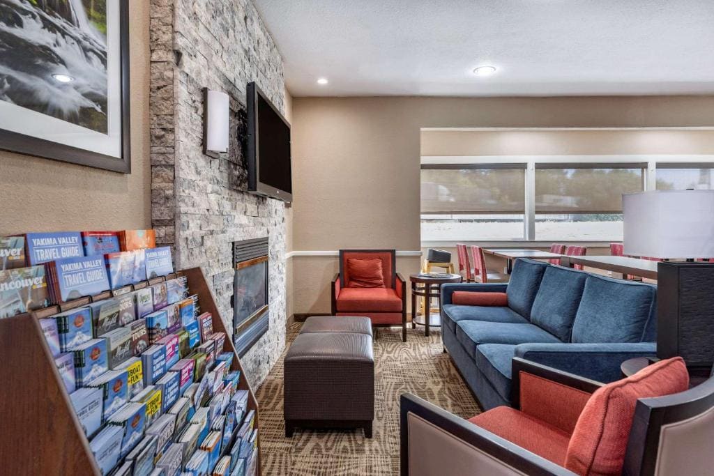 Comfort Inn & Suites Kelso - Longview - View 3