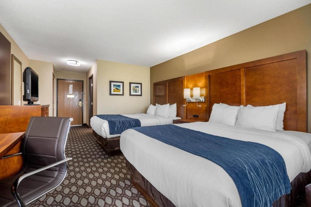 Comfort Inn Story City - View 6