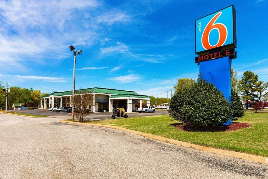 Motel 6-Covington, TN - View 5