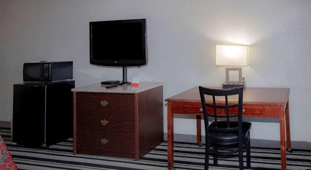 Econo Lodge Ardmore - View 6