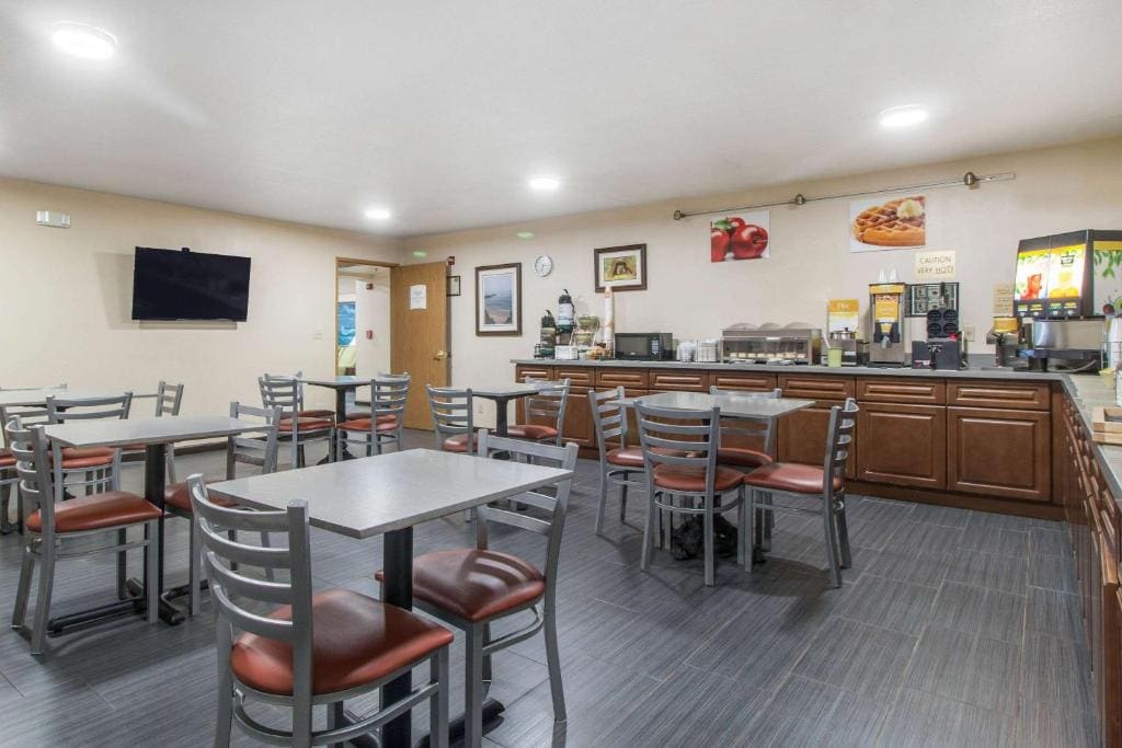 Quality Inn & Suites Crescent City Redwood Coast - View 3