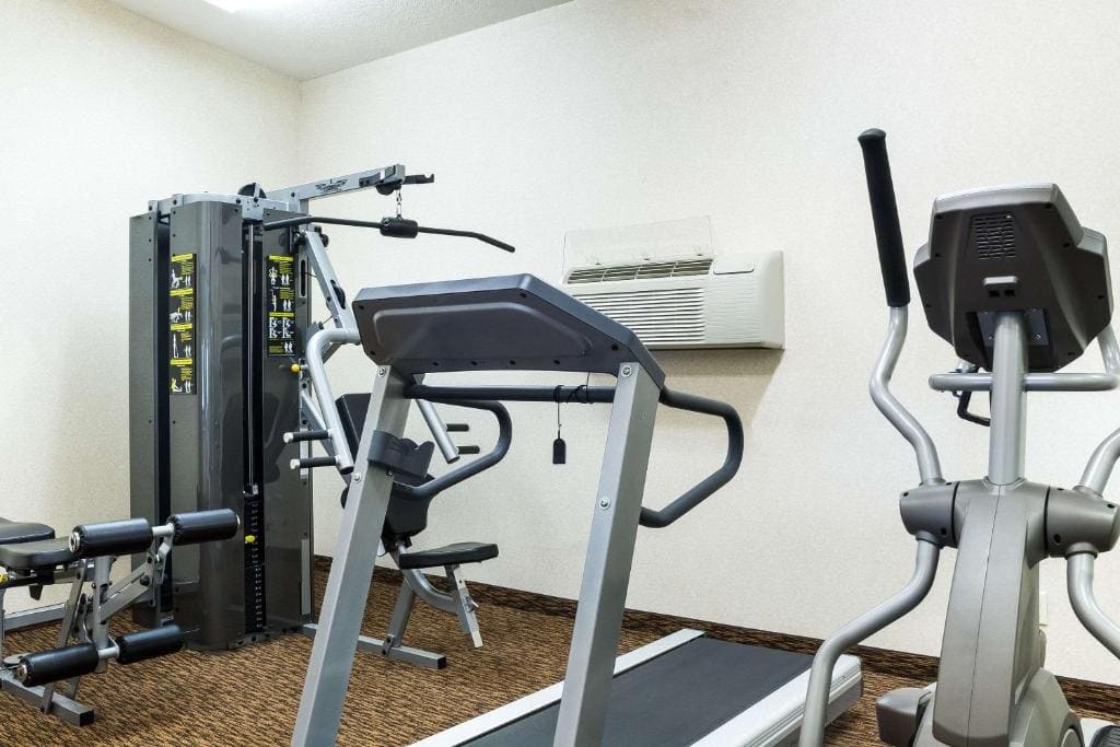 Comfort Inn & Suites - View 6