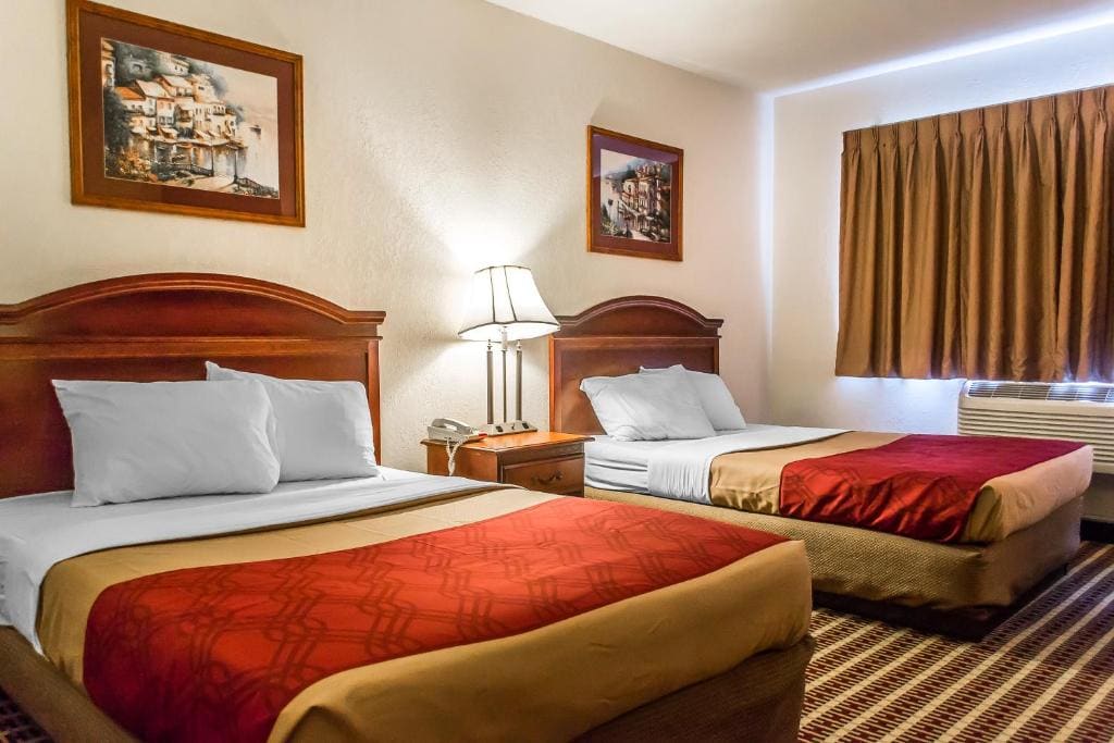 Economy Inn & Suites - View 2