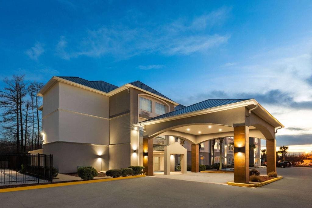 La Quinta by Wyndham Houma - Main view