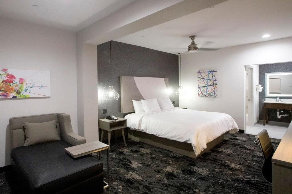 House Hotel - View 2