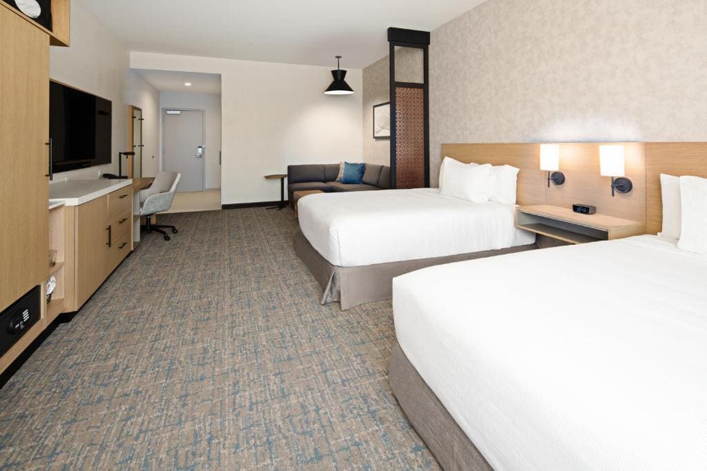 Hyatt Place Bakersfield - View 2