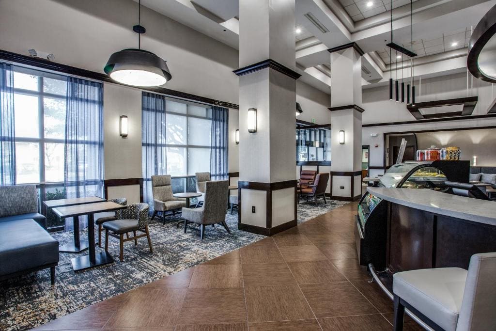 Hyatt Place Fort Worth / Cityview - View 6
