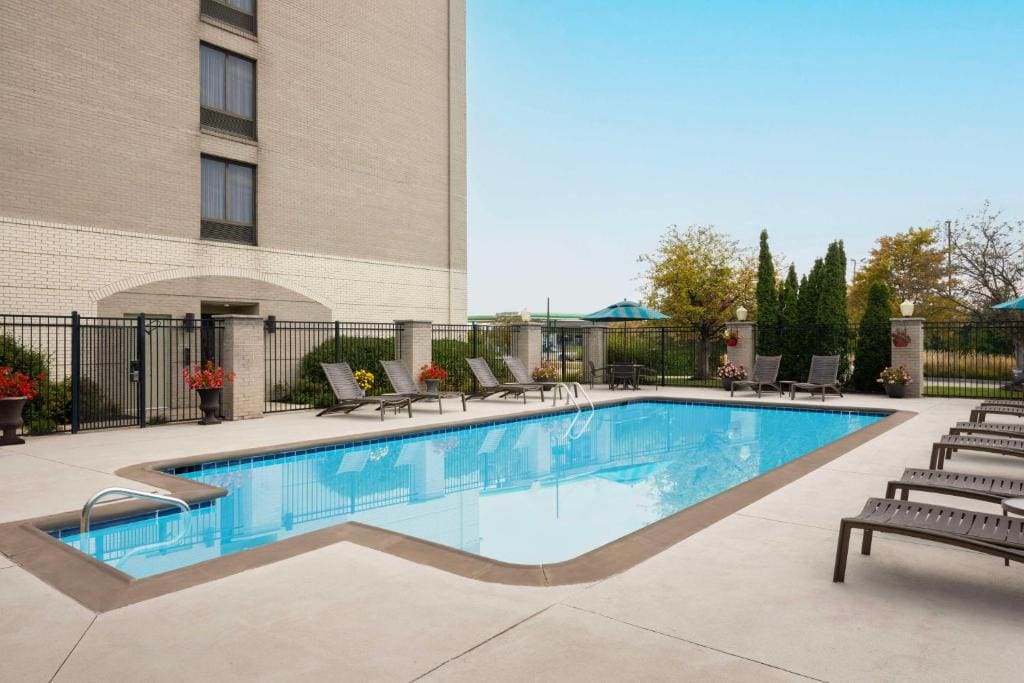 Hyatt Place Indianapolis Airport - View 3