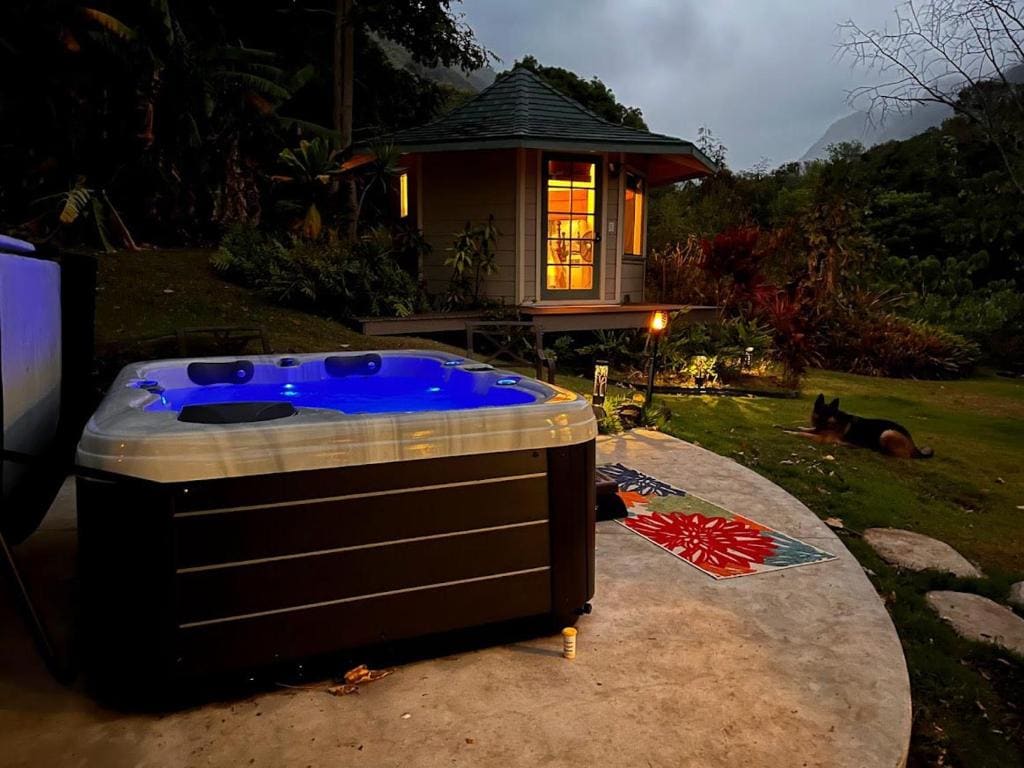 Iao Valley Inn - View 2