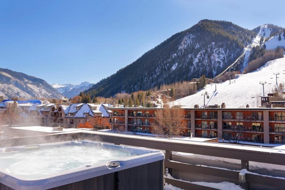 Independence Square Aspen - View 7