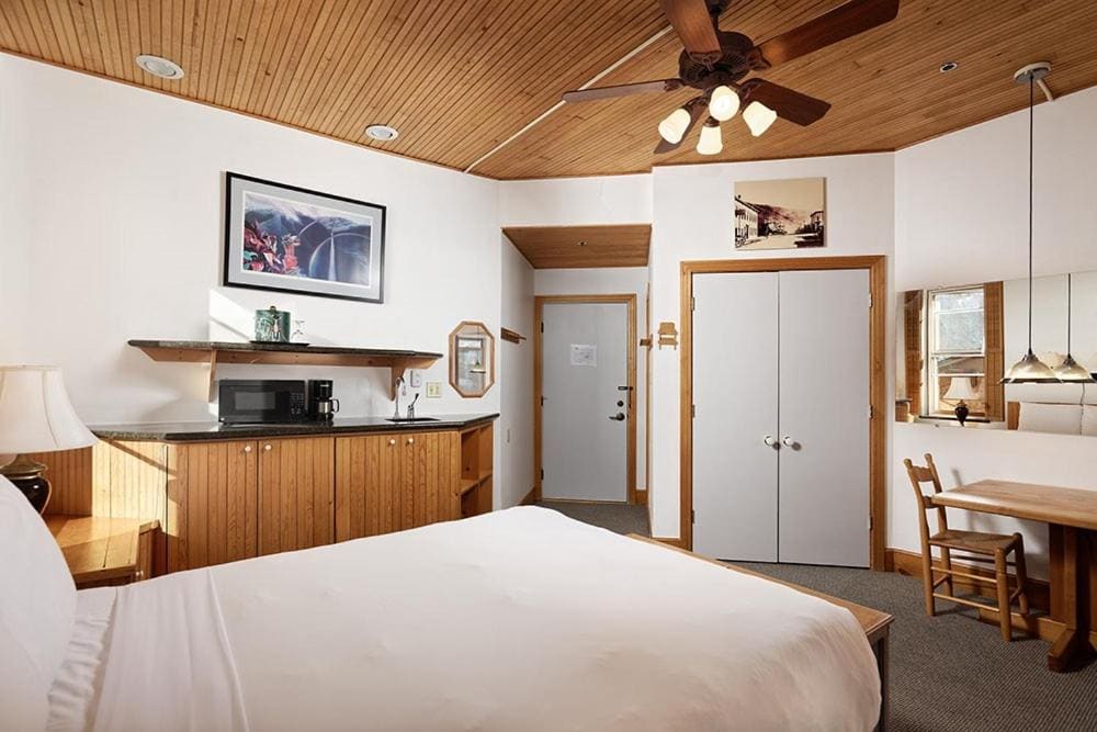 Independence Square Hotel Aspen - View 6