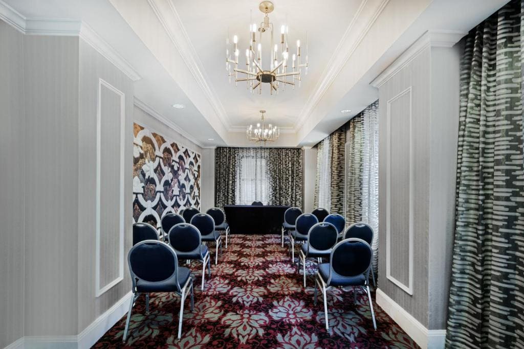 Hotel Indigo Dallas Downtown by IHG - View 4