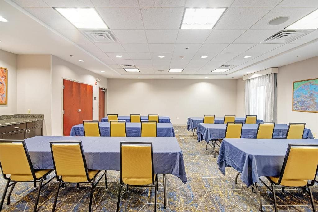Hampton Inn Foley - View 6