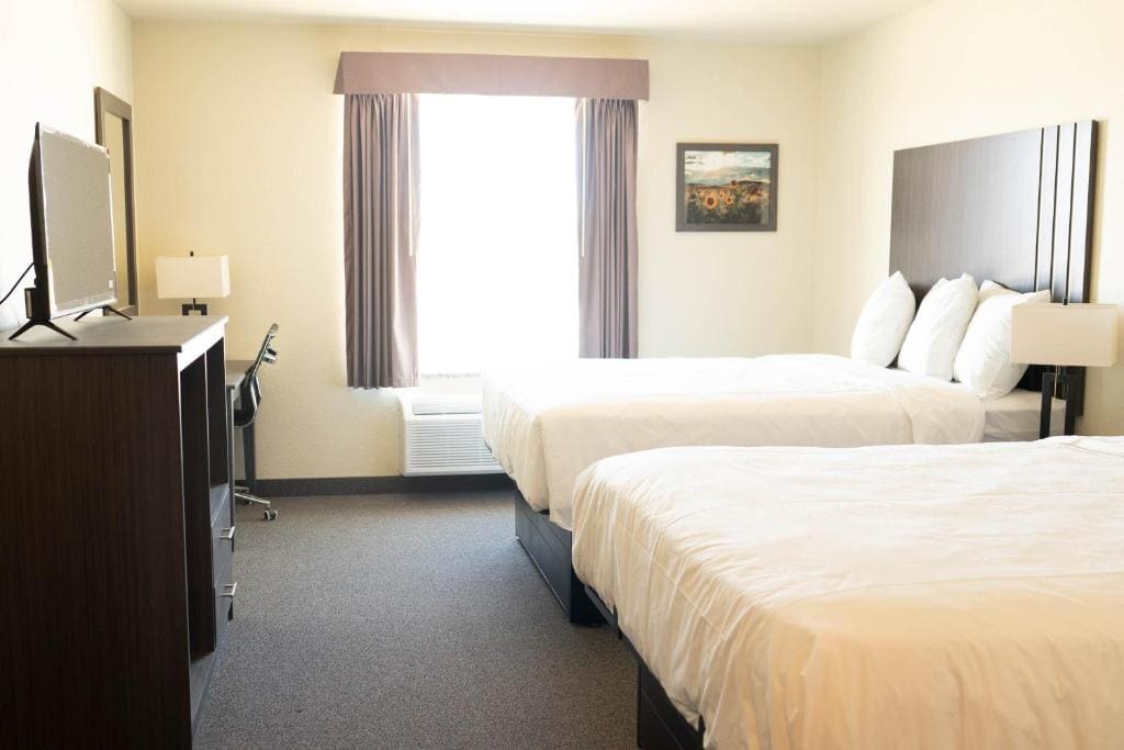 Iron Creek Inn & Suites - Main view