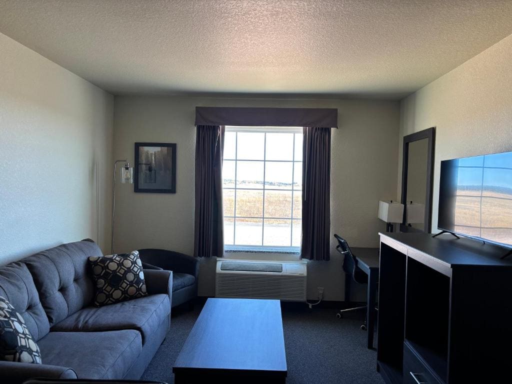 Iron Creek Inn & Suites - View 5