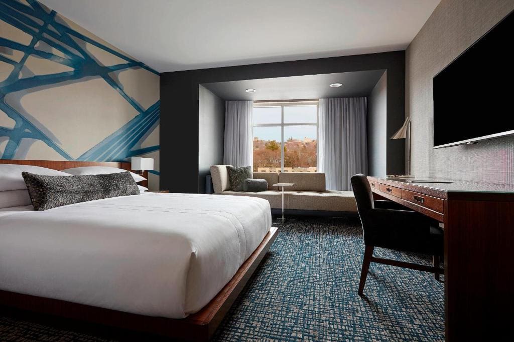 Ithaca Marriott Downtown on the Commons - View 2