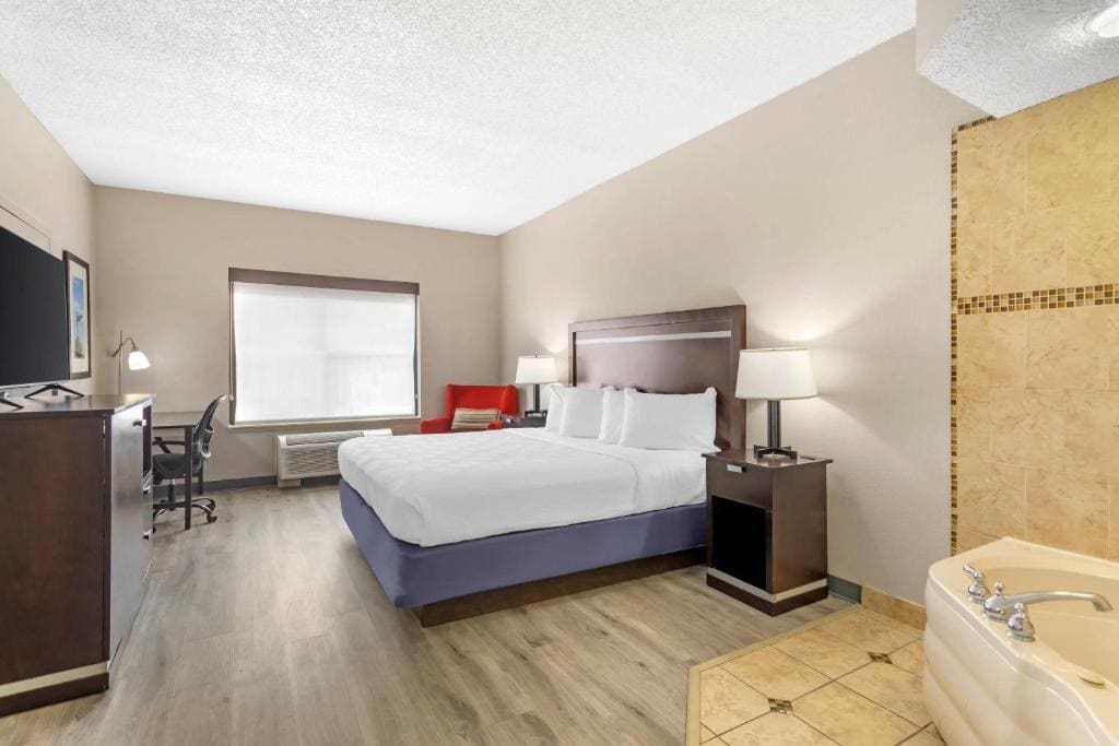 Country Inn & Suites by Radisson, Jacksonville - Orange Park - View 2