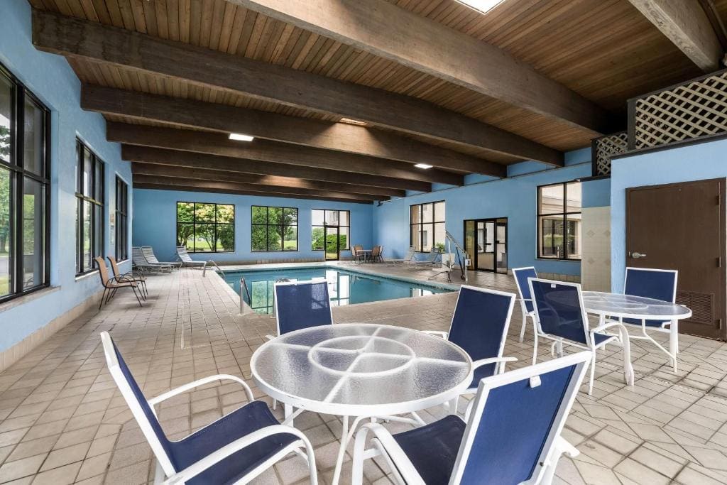 Baymont by Wyndham Janesville - View 3