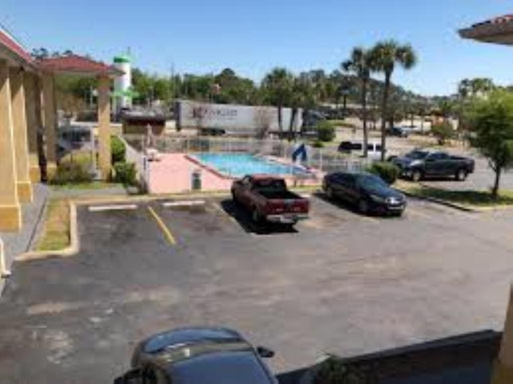 JAX INN - View 5