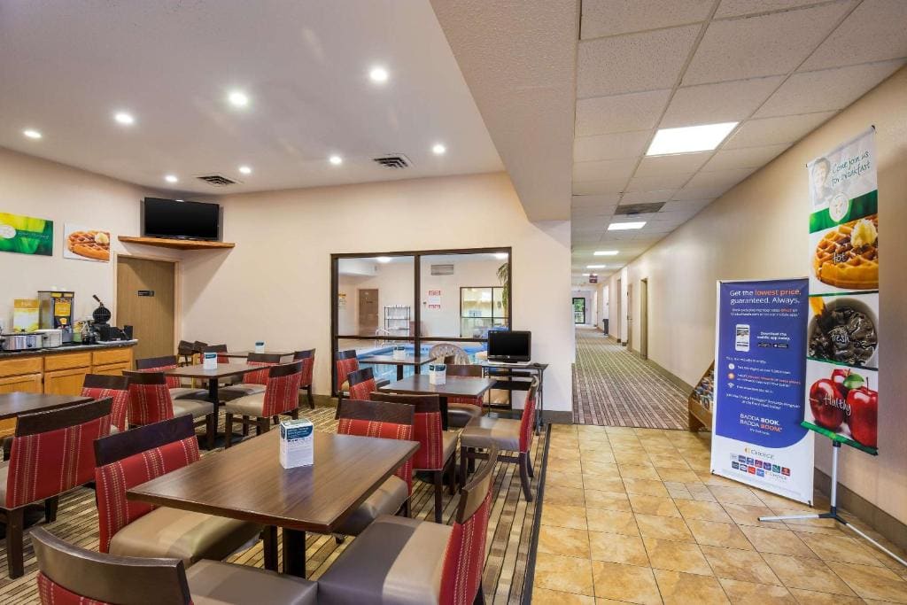 Quality Inn I-70 Near Kansas Speedway - View 5