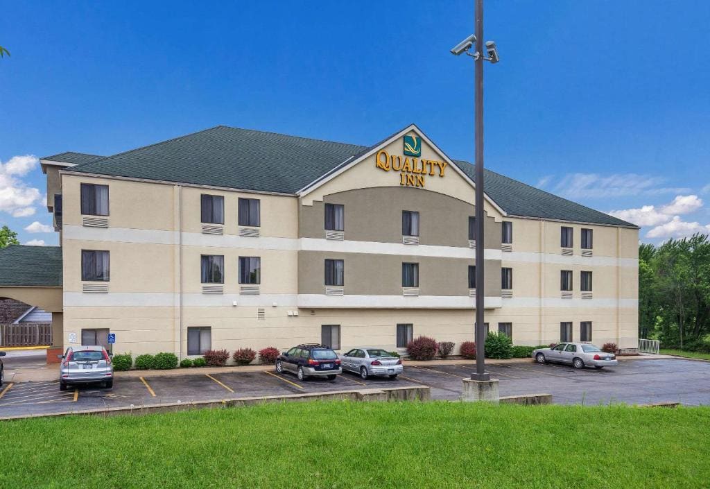 Quality Inn I-70 Near Kansas Speedway - Main view