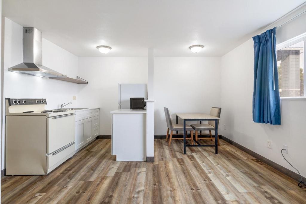 Kennewick Inn & Suites Tri Cities - View 4