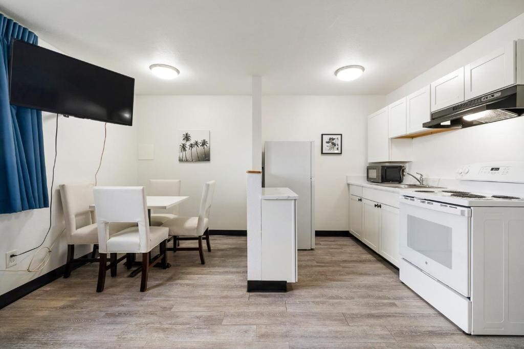Kennewick Inn & Suites Tri Cities - View 7