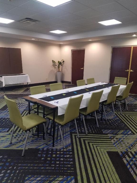 Holiday Inn Express Kingsport - View 3