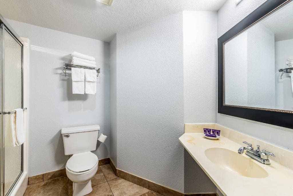 Americas Best Value Inn Searcy - View 6