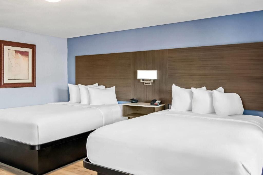 Travelodge by Wyndham Las Vegas NM - View 7
