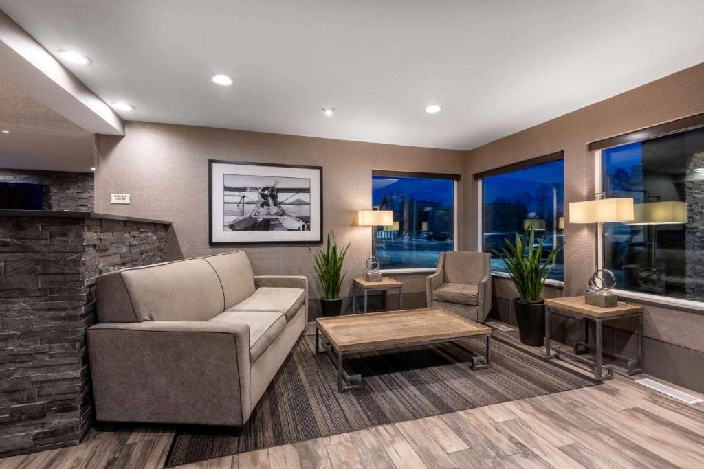 La Quinta by Wyndham Anchorage Airport - View 5