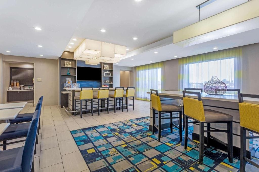 La Quinta by Wyndham Odessa North - Sienna Tower - View 3